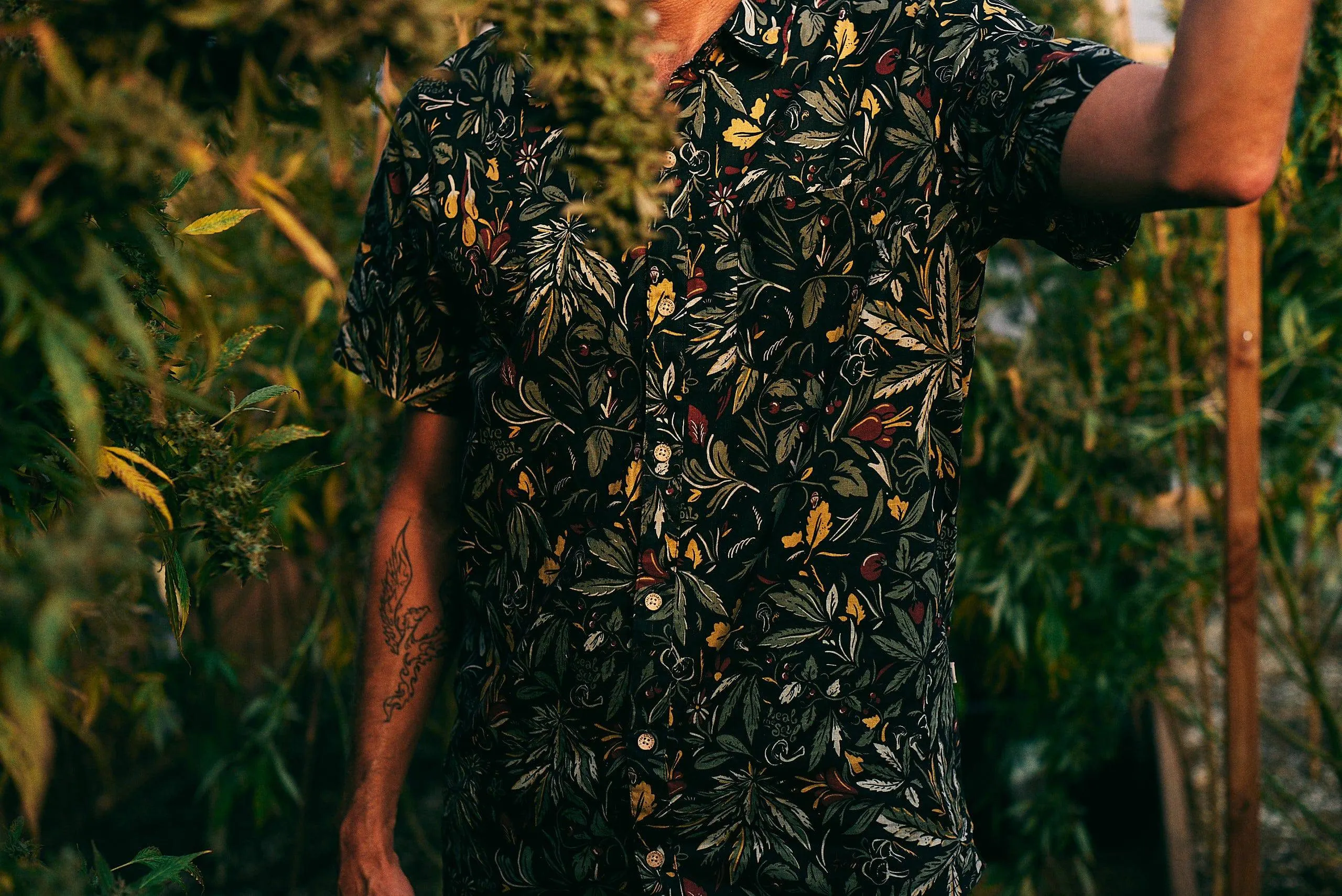 SUN+EARTH I-TAL HEMP BUTTON UP