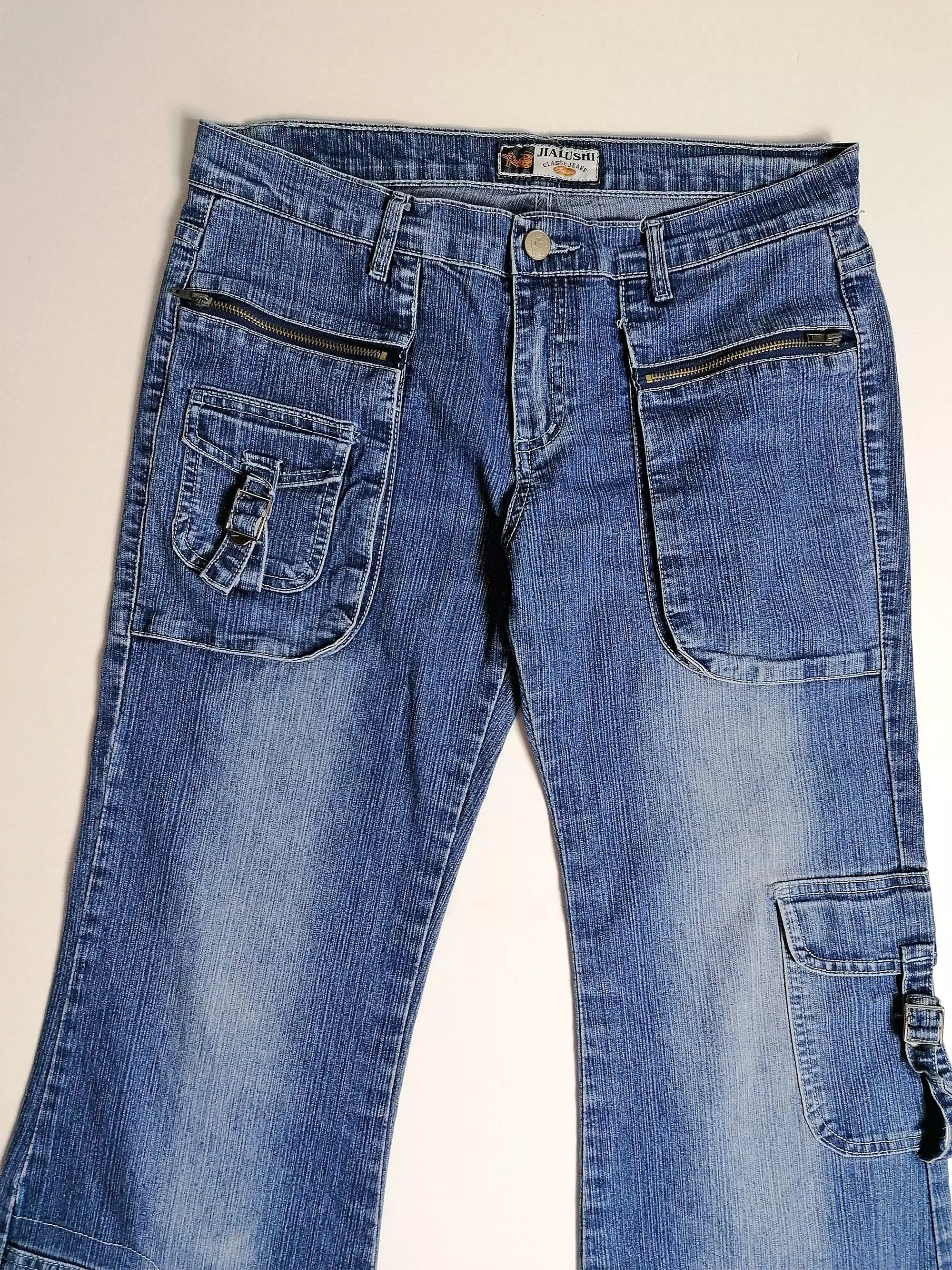 Vintage 90's Low-Rise Flared Cargo Jeans - size M